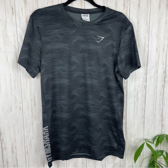 Gymshark Sport Tshirt Black Print Small - Picture 2 of 7